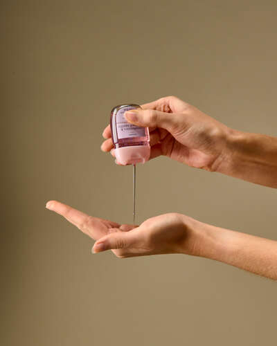 Gel Antibacterial Raspberries and Whipped Vanilla