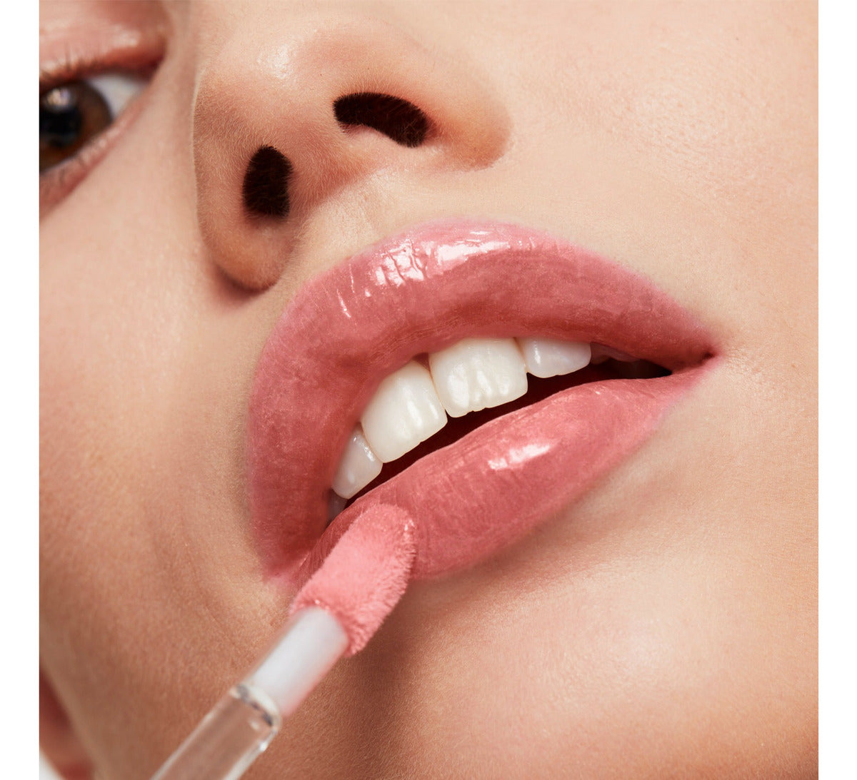 Brillo Labial Revlon Superlustrous The Gloss Tono Super Natural